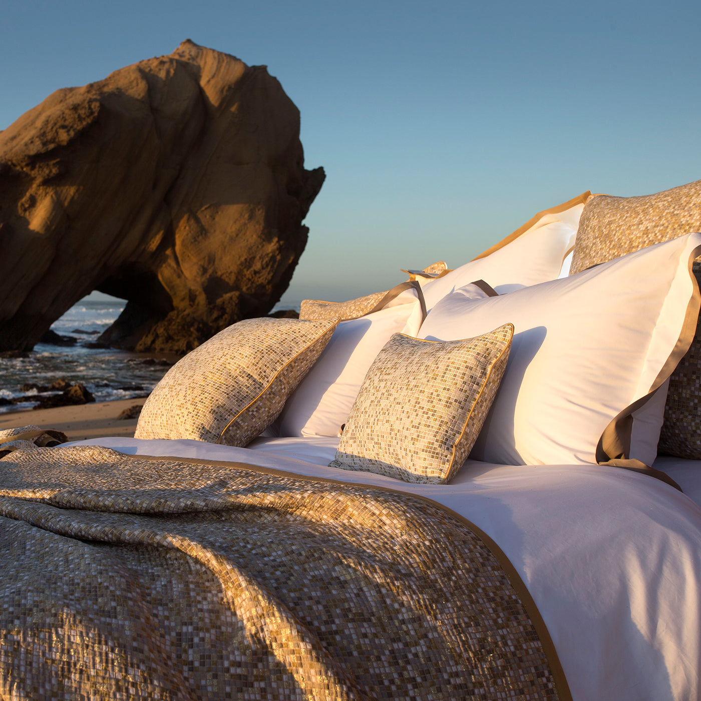 Taie d'oreiller Hella en satin 700 fils au pouce carré