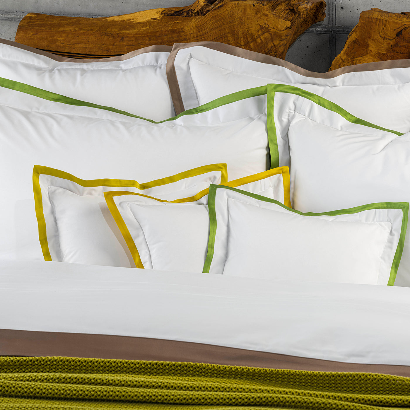 Taie d'oreiller Hella en satin 700 fils au pouce carré 