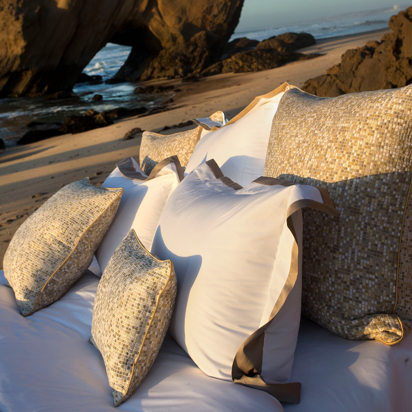 Taie d'oreiller Hella en satin 700 fils au pouce carré 