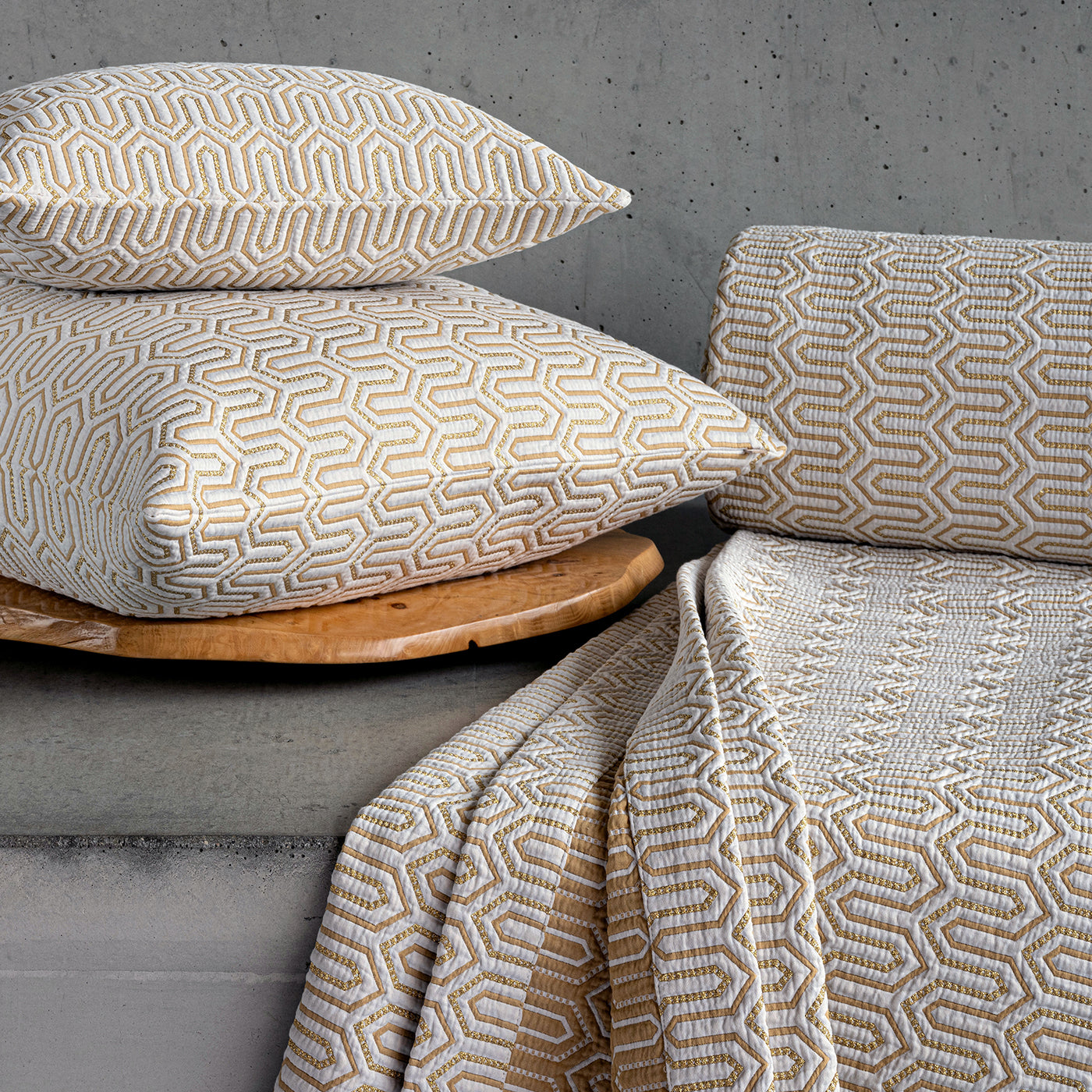 Vendome Bedcover - Throw