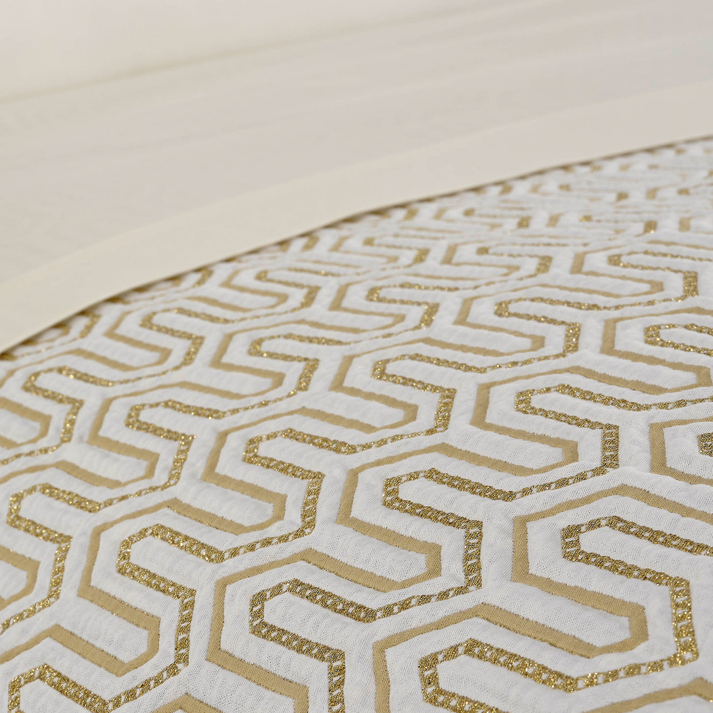 Vendome Bedcover - Throw