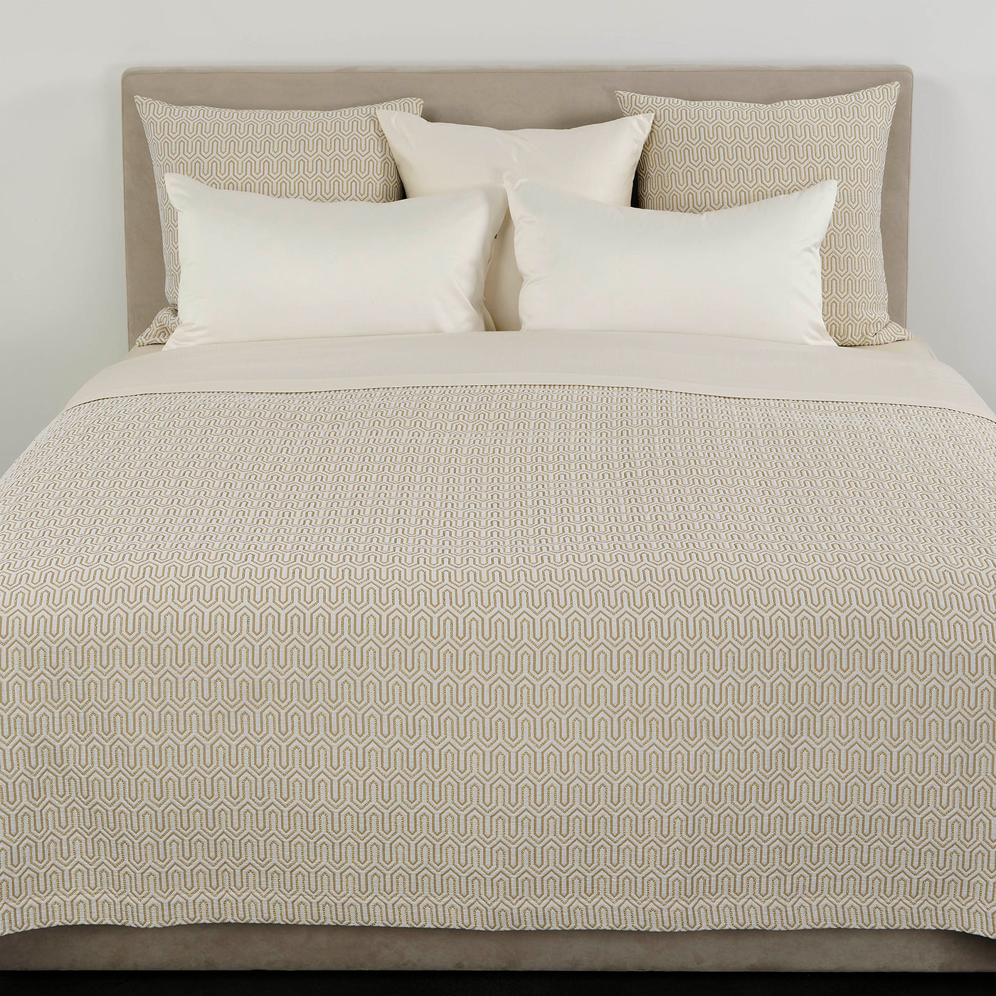 Vendome Bedcover - Throw