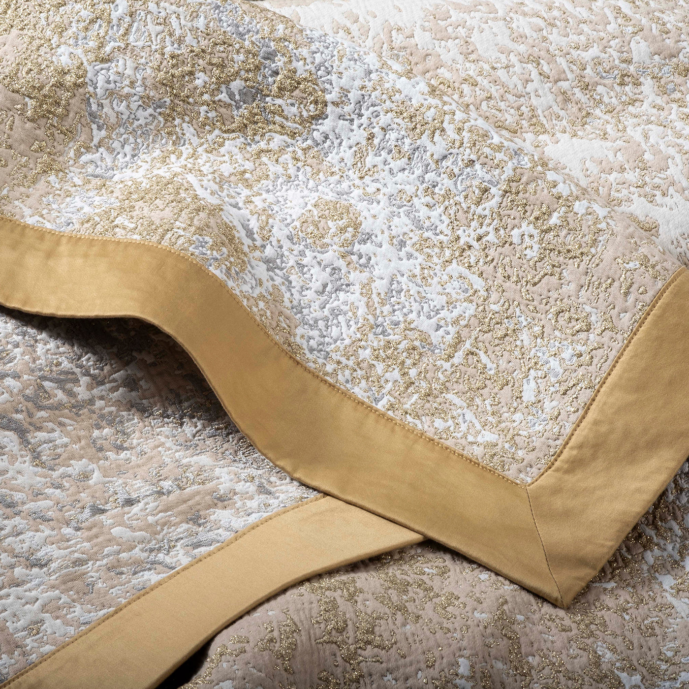 Waltz Bedcover - Throw