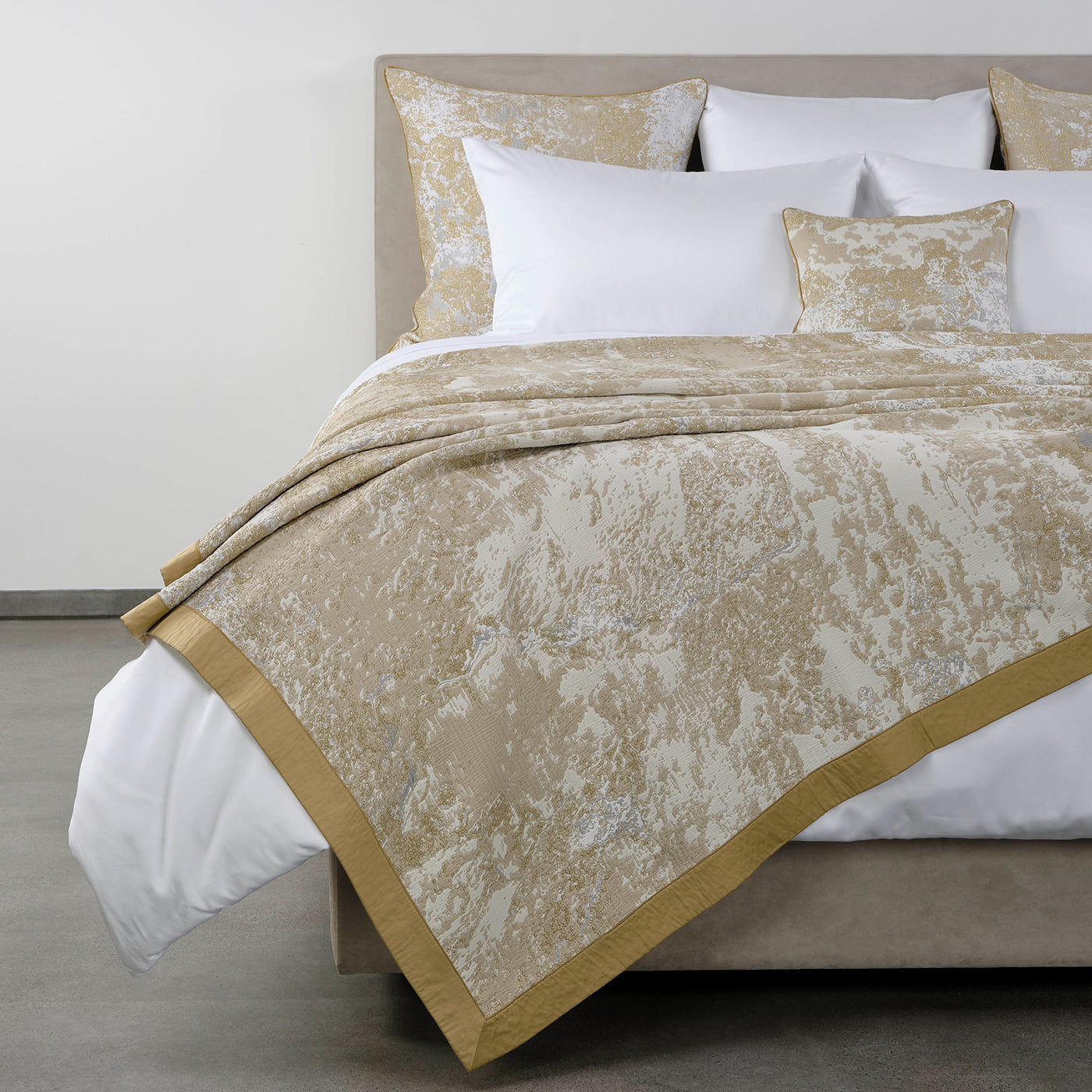 Waltz Bedcover - Throw